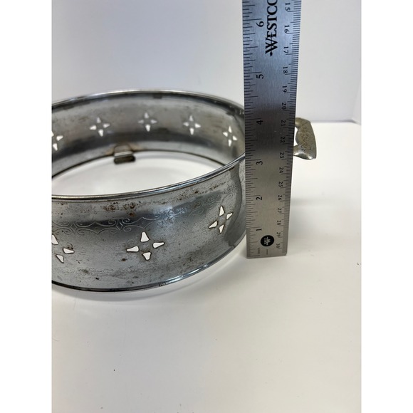 VTG MCM 8" Silver Plate Casserole Stand Trivet Star Ornate Handles Cutouts. READ - Picture 6 of 8